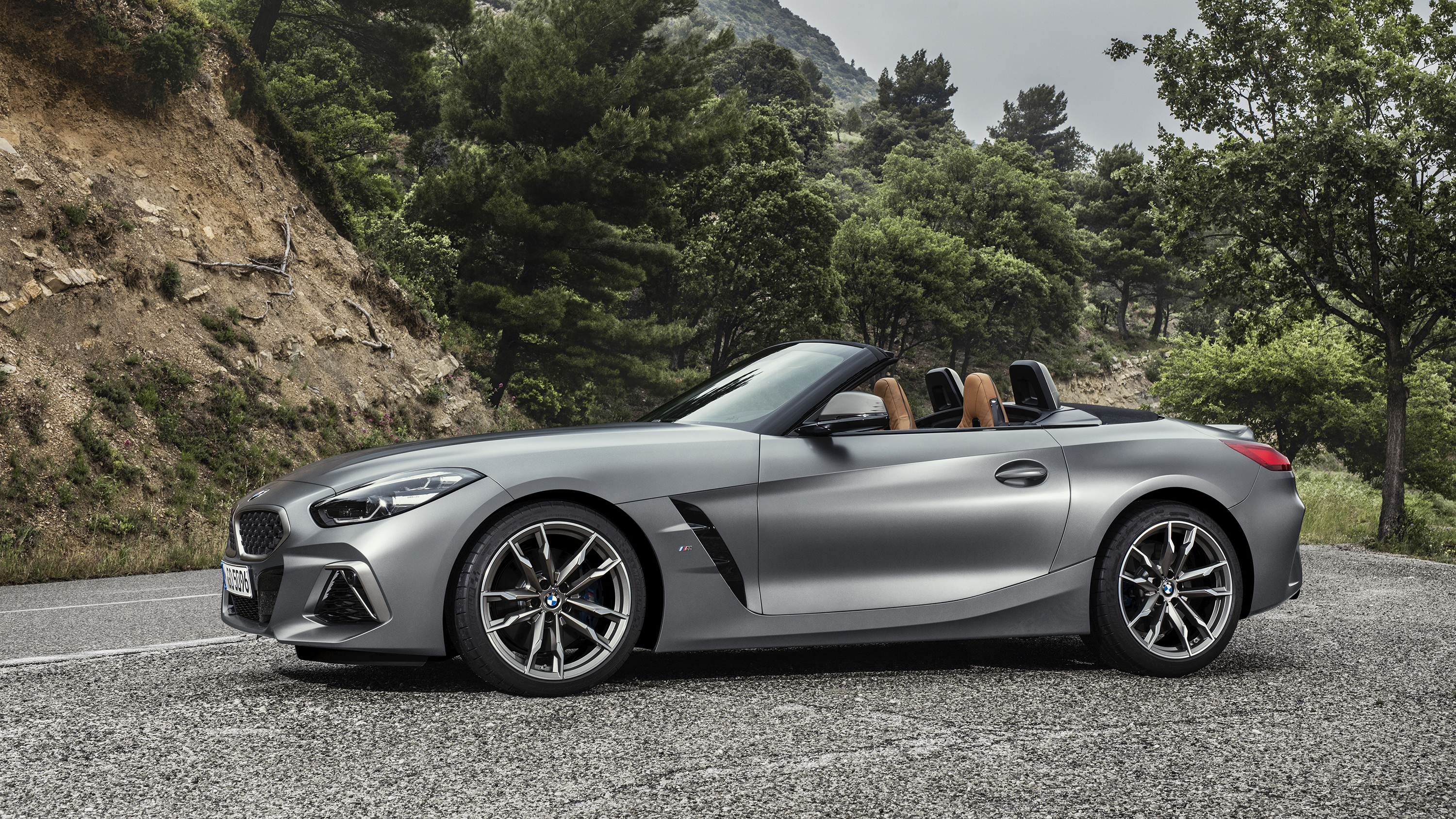 p90318615_highres_the-new-bmw-z4-roads.jpg