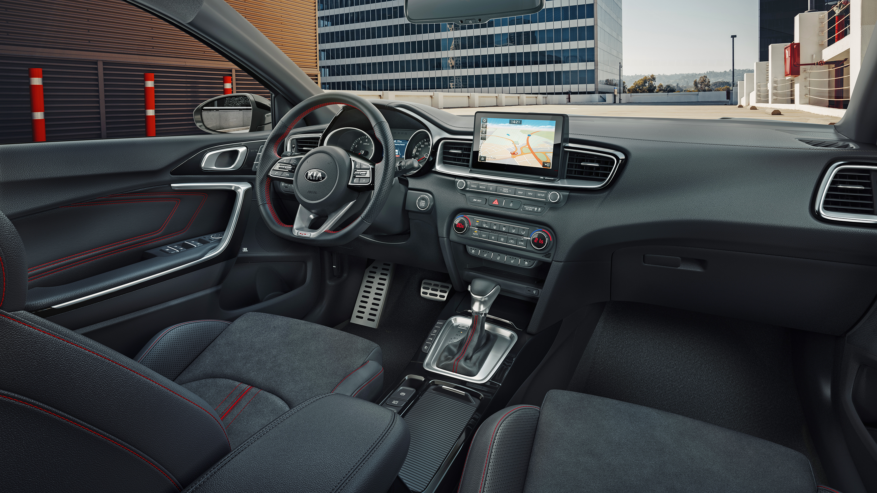 kia_ceed_5dr_gt_interior_bg.jpg