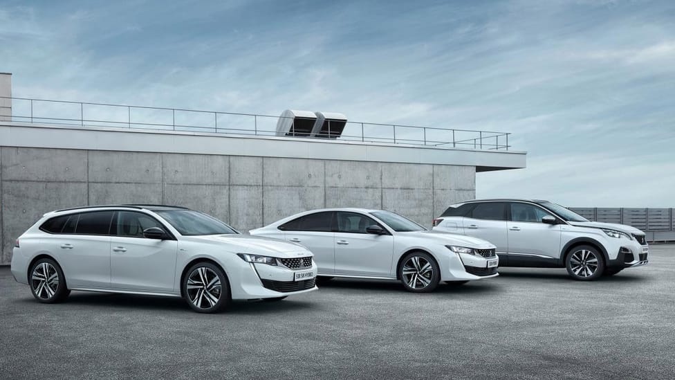 peugeot_gamme_phev_1809pb_001.jpg