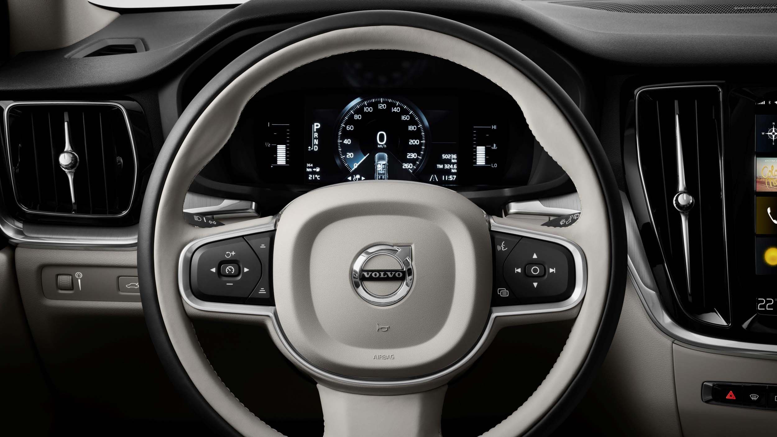 1617213_238200_new_volvo_v60_cross_country_interior.jpg