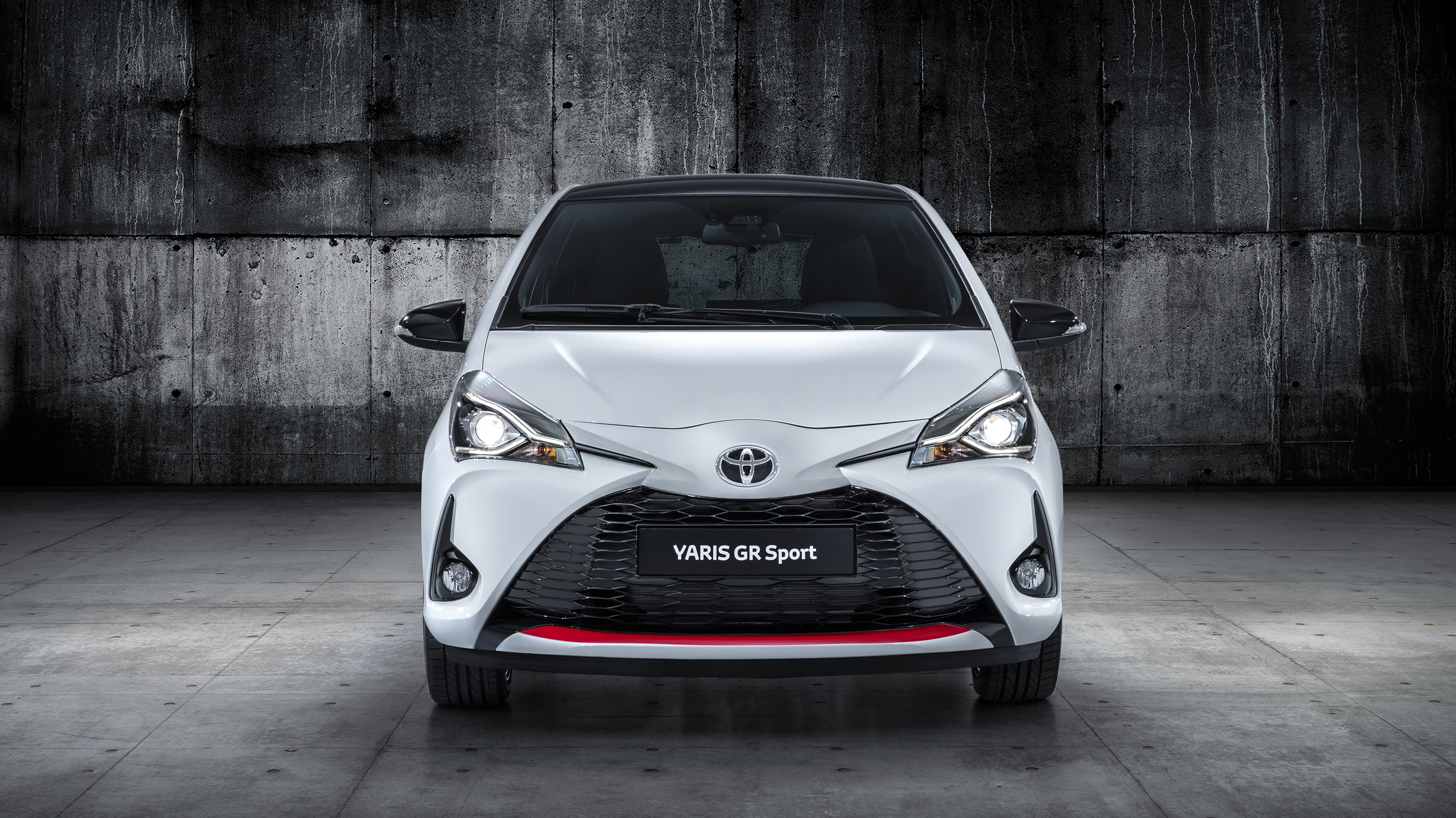 toyota_yaris_grs001_v3.jpg