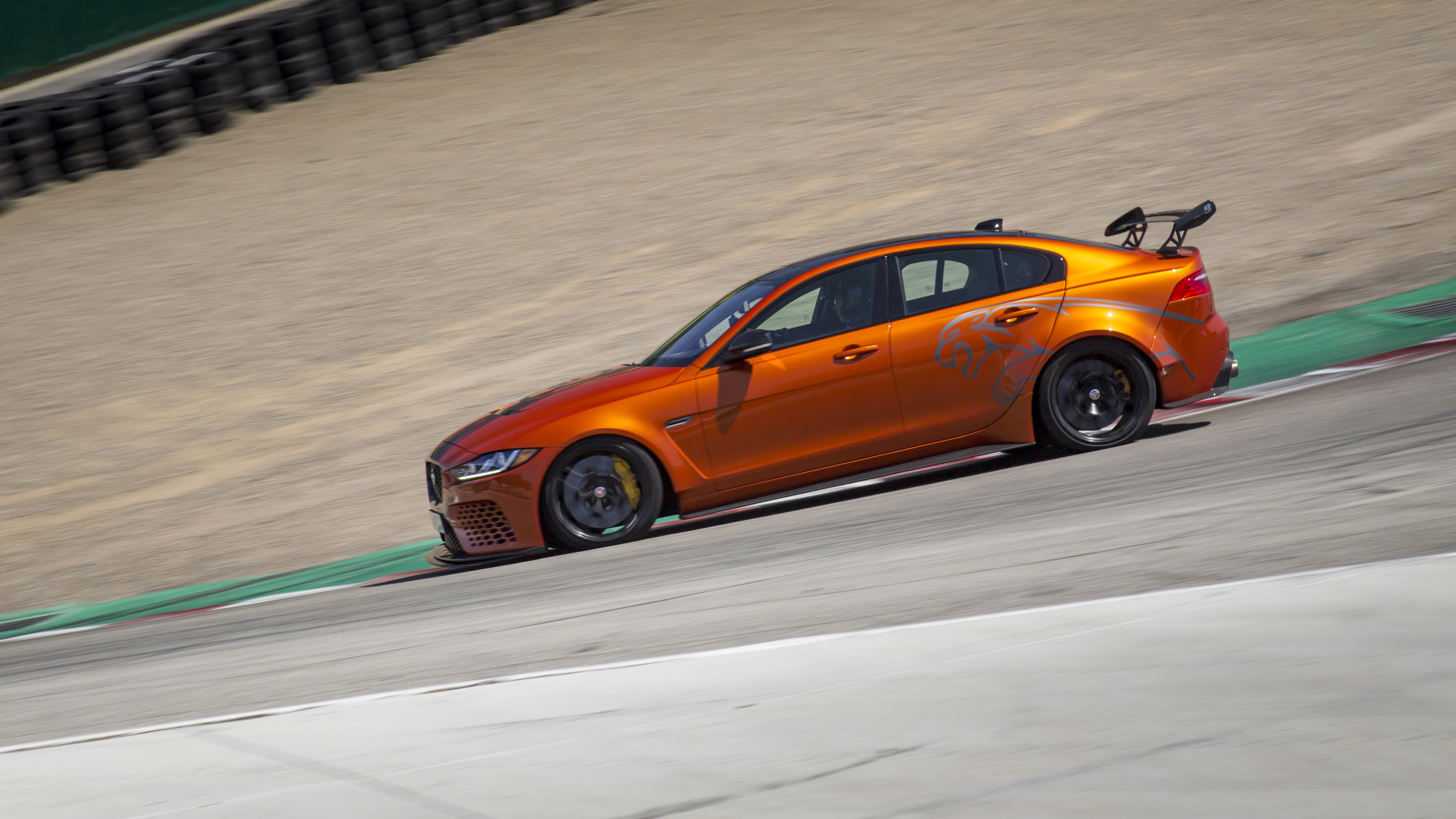 xe_sv_p8_at_laguna_seca_2539.jpg