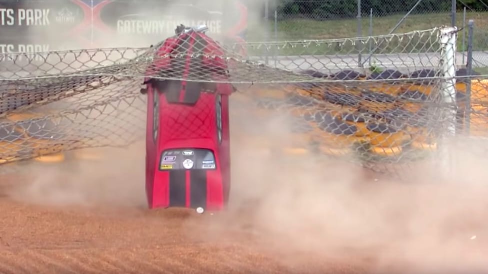 This is what happens when a drag car’s parachute fails Top Gear