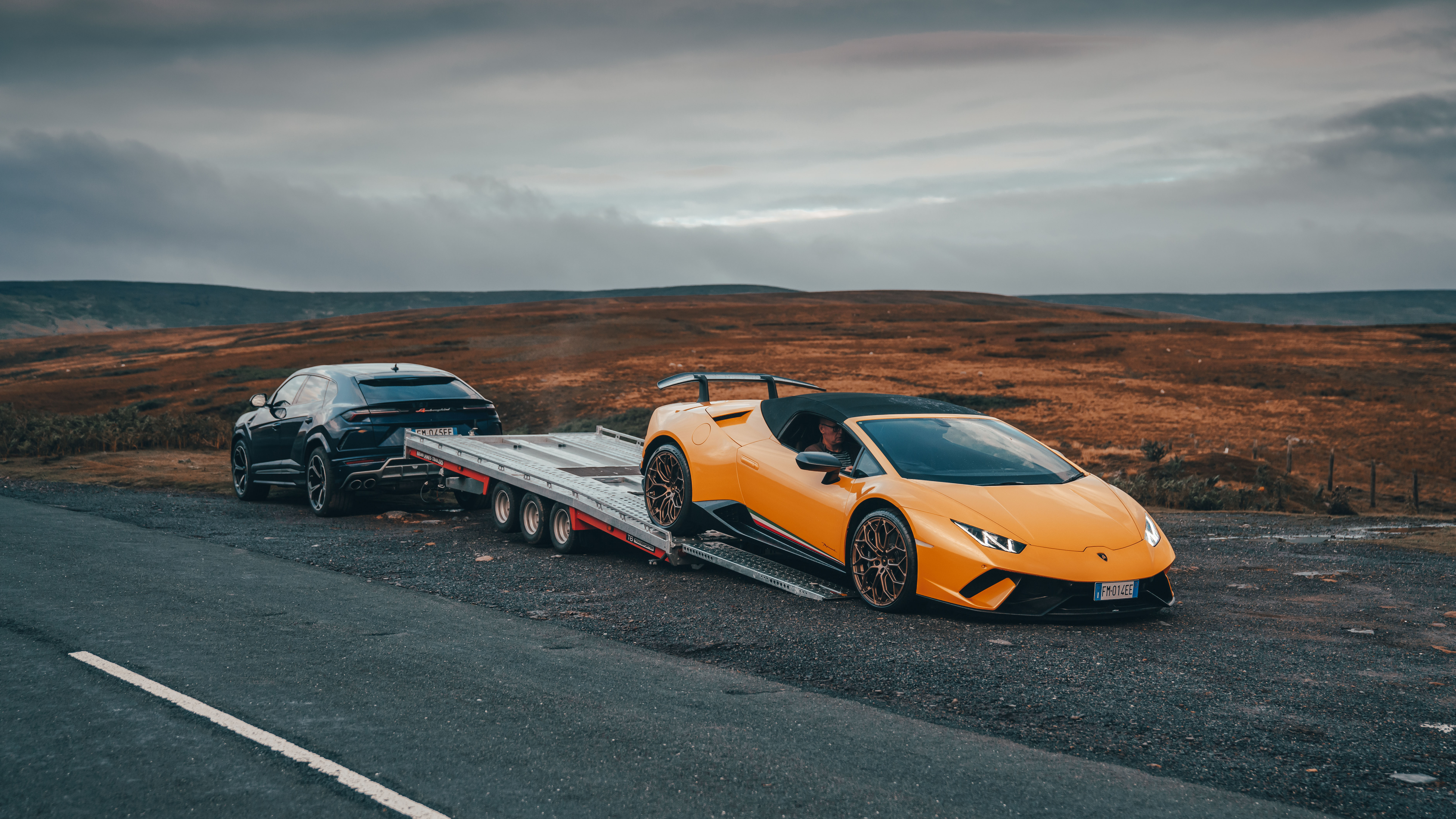 Lamborghini urus tow hot sale bar
