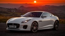 jag_f-type_20my_chequered_flag_image_291018_105.jpg