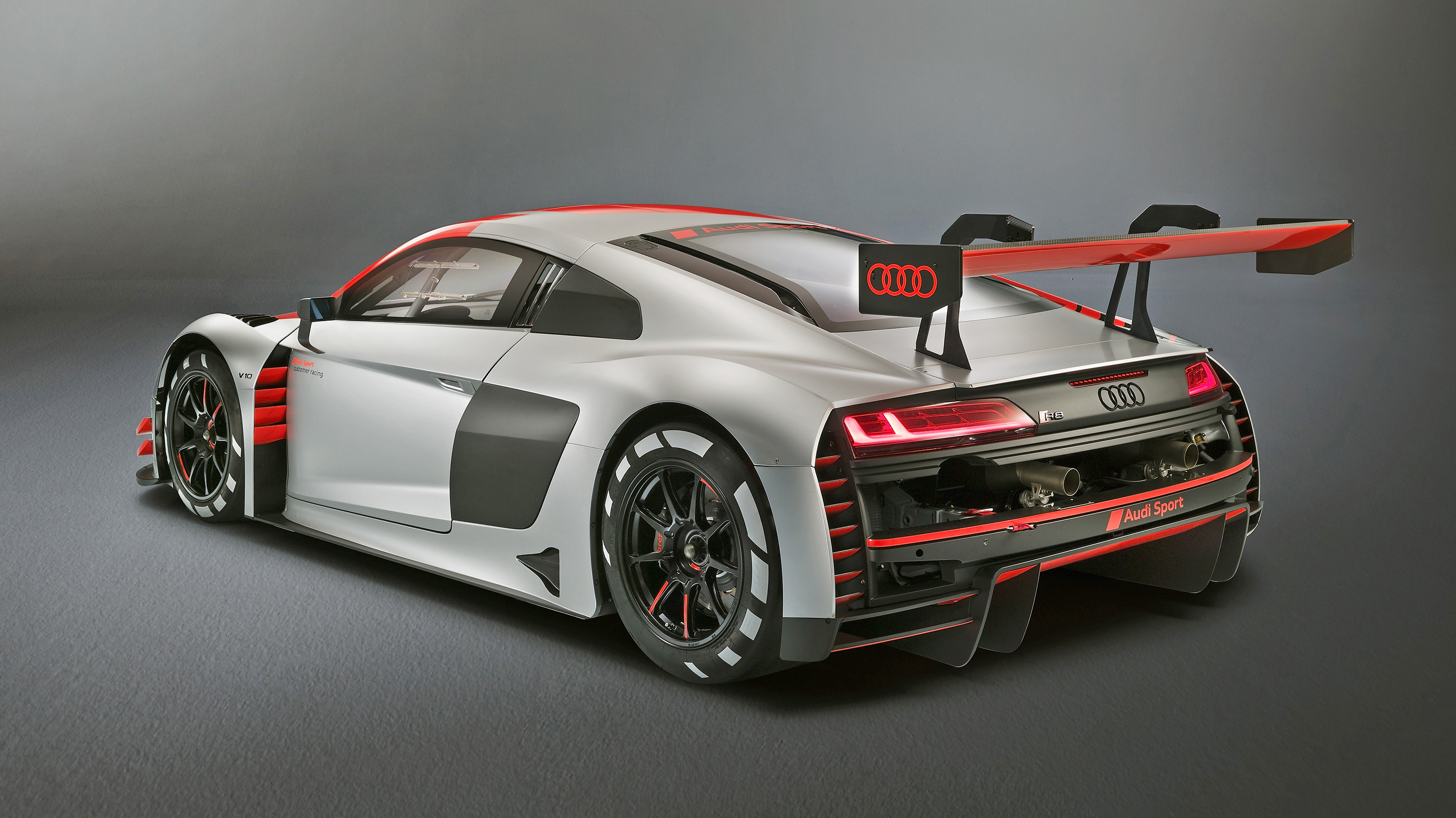 Oof It S The Audi R8 Gt3 Evo Racecar Top Gear