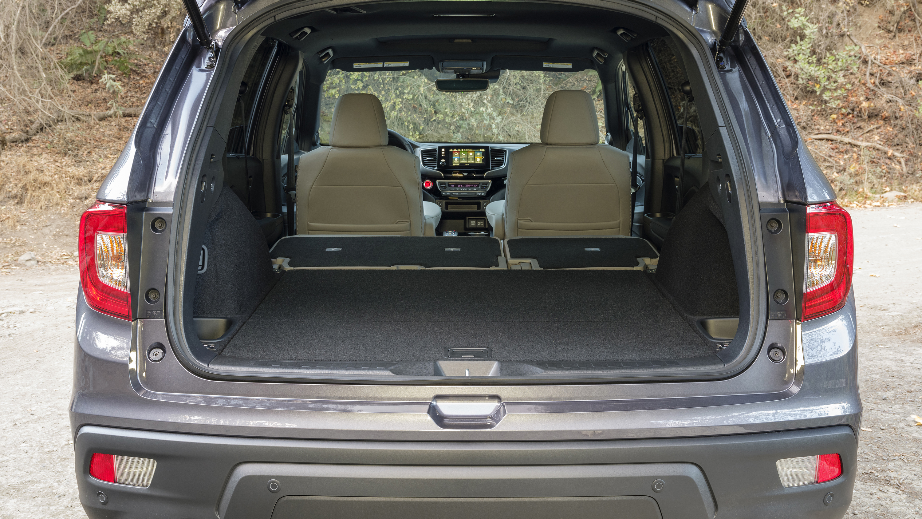 17_2019_honda_passport_with_accessory_towing_hitch_receiver.jpg
