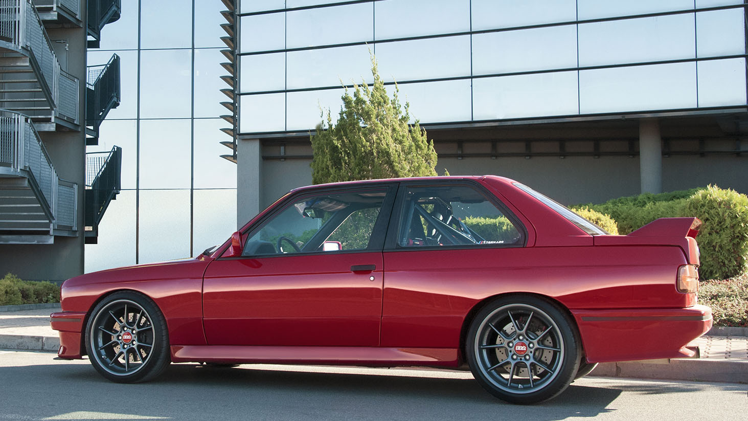 bmw_m3_e30_by_vilner_garage_5.jpg