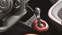 21221141_2019_-_new_renault_twingo.jpg