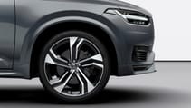 1679454_248306_the_new_volvo_xc90_r-design_t8_twin_engine_in_thunder_grey.jpg
