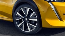 peugeot_208_1902styp210.jpg