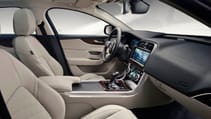 jag_xe_20my_eiger_grey_hse_interior_lightson_260219.jpg