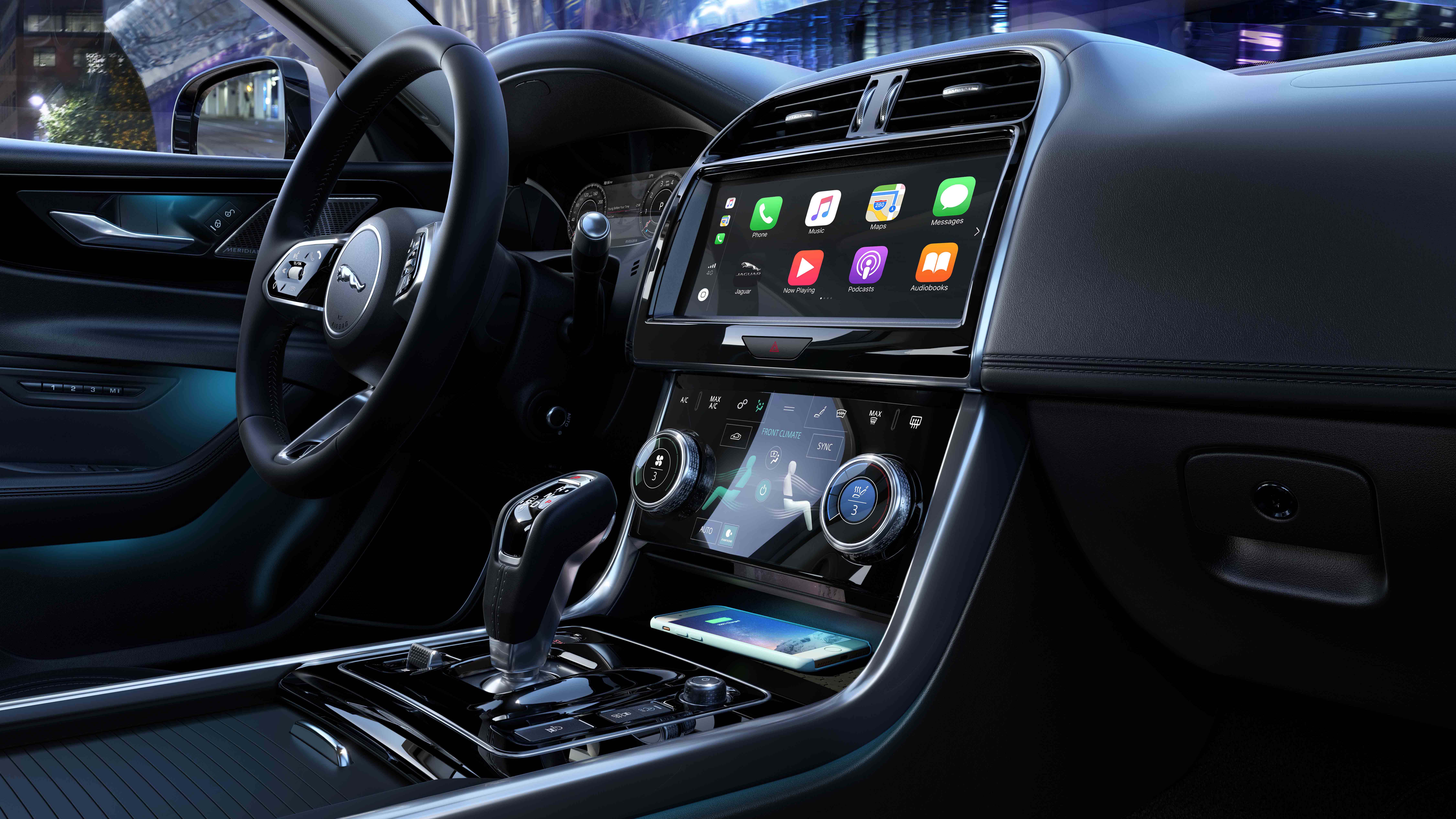 jag_xe_20my_location_interior_charging_260219_106_glhd.jpg