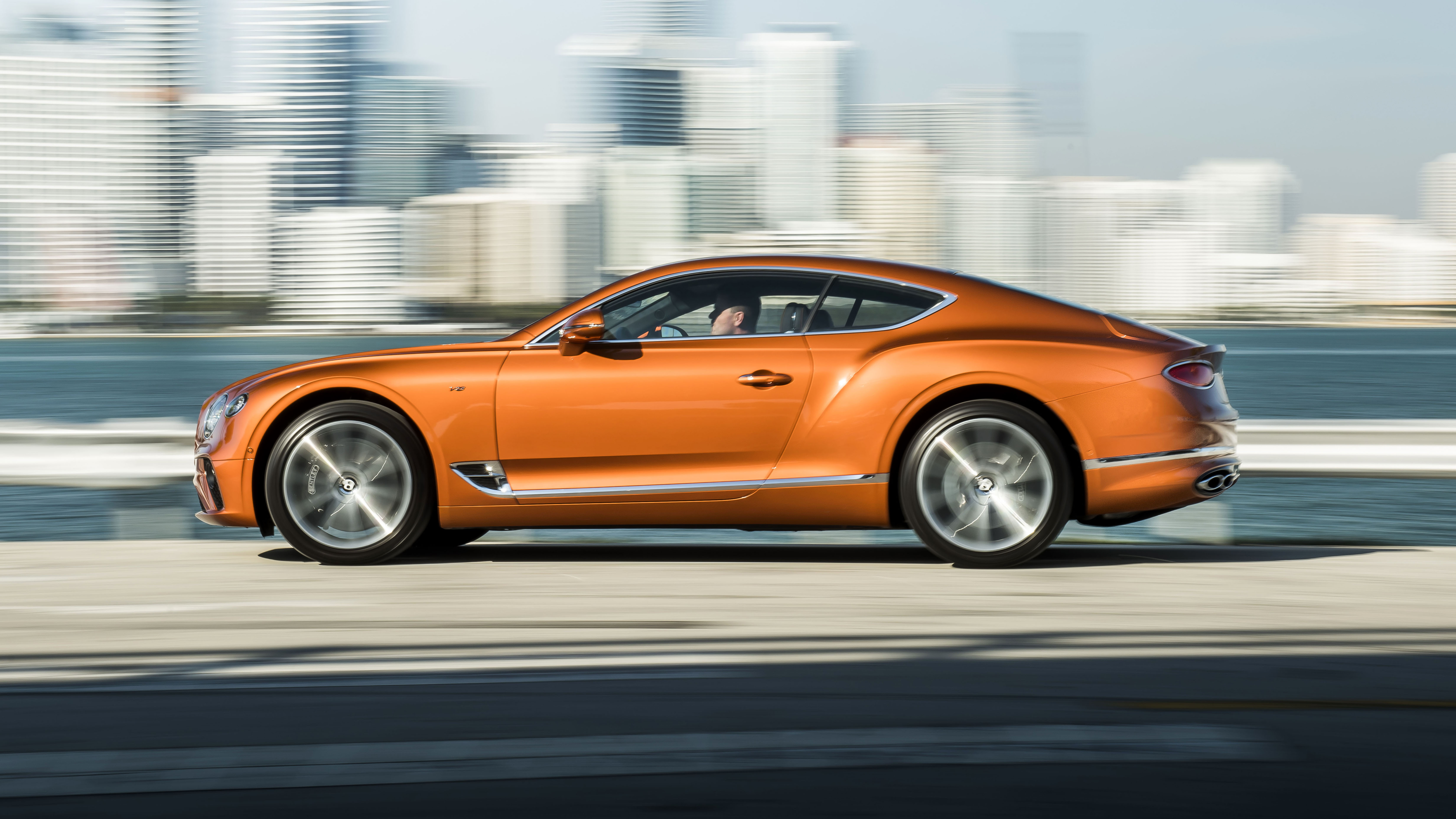 bentley_continental_gt_v8_4.jpg