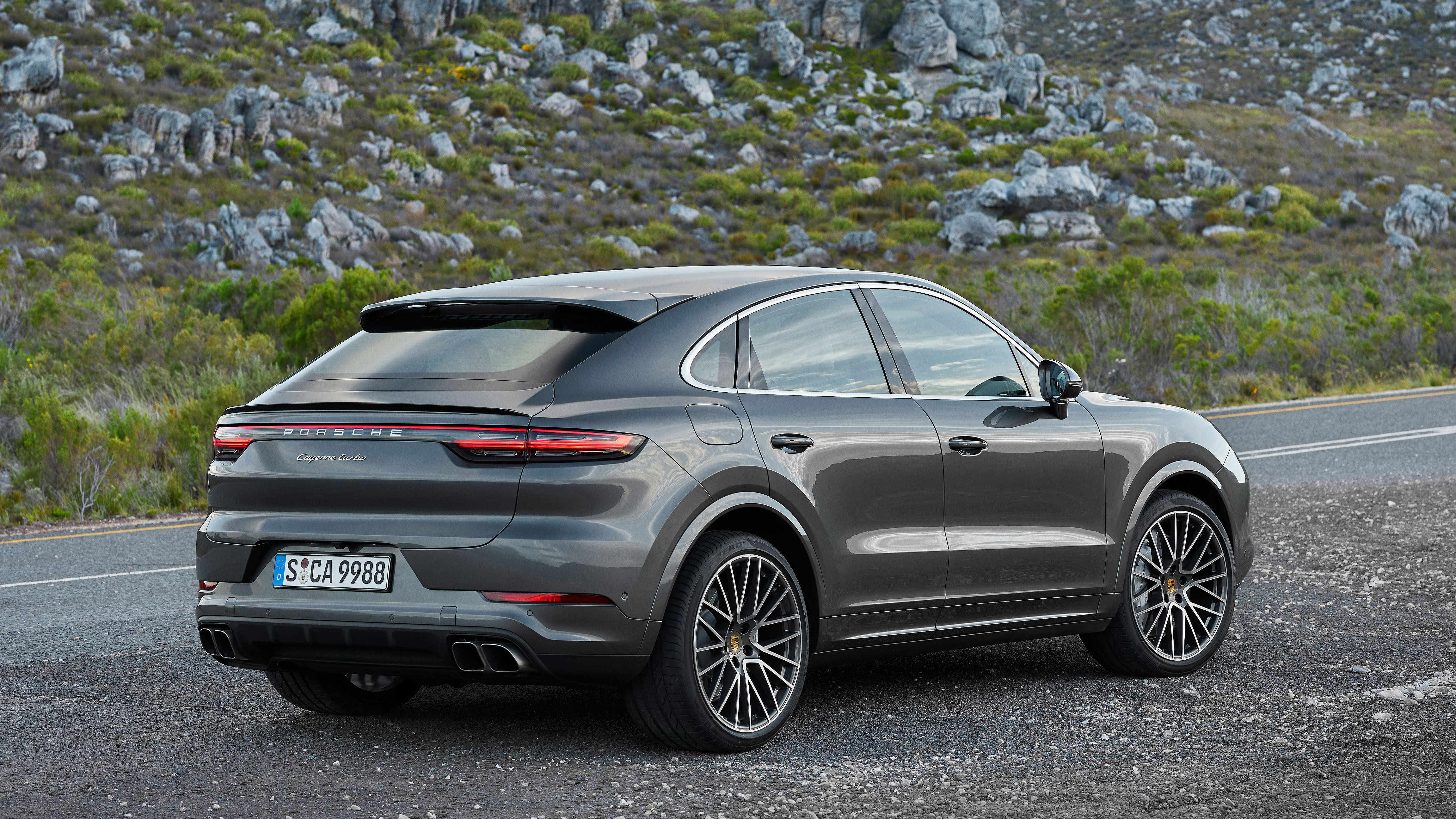 high_cayenne_turbo_coupe_2019_porsche_ag.jpg