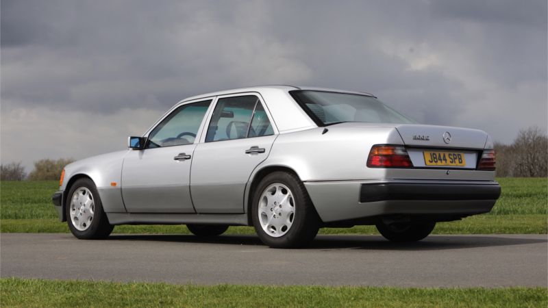 rowan_atkinsons_1991_mercedes_500_e_2.jpg