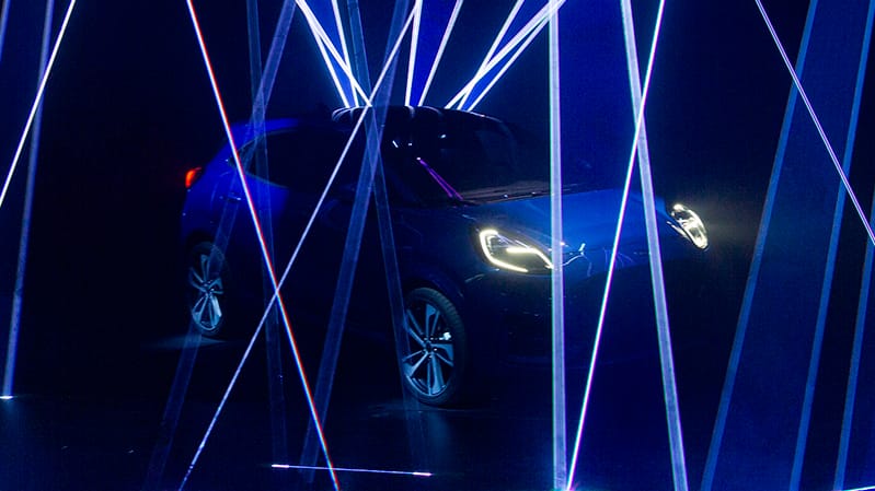 fordpuma_tease_land_media.jpg