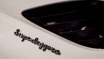 dbs_superleggera_volante_15.jpg