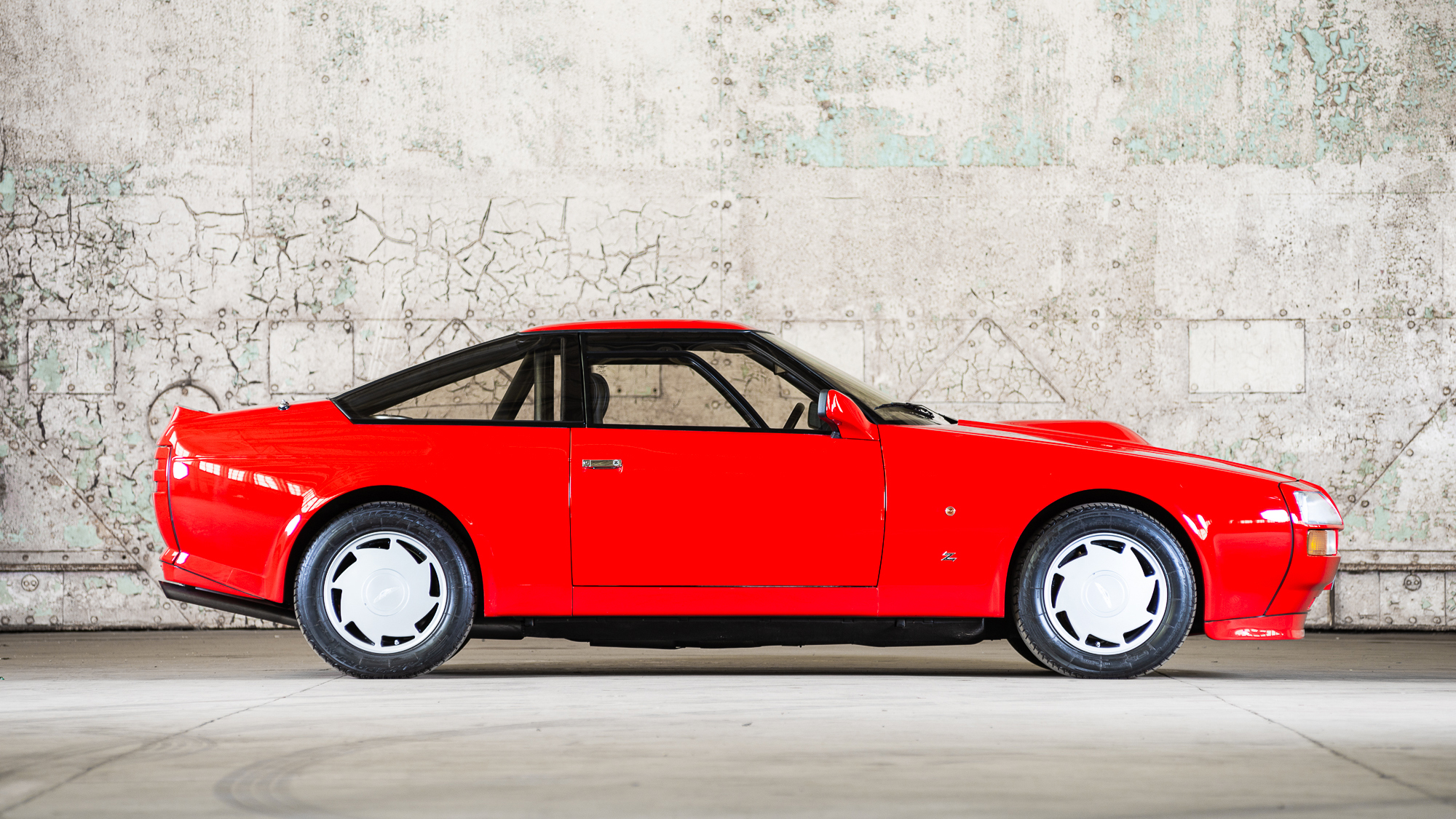 1986_aston_martin_v8_zagato_prototype-2_2000px.jpg