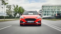 focus_st_wagon_front.jpg