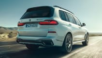 p90351134_highres_the-new-bmw-x7-m50i-.jpg