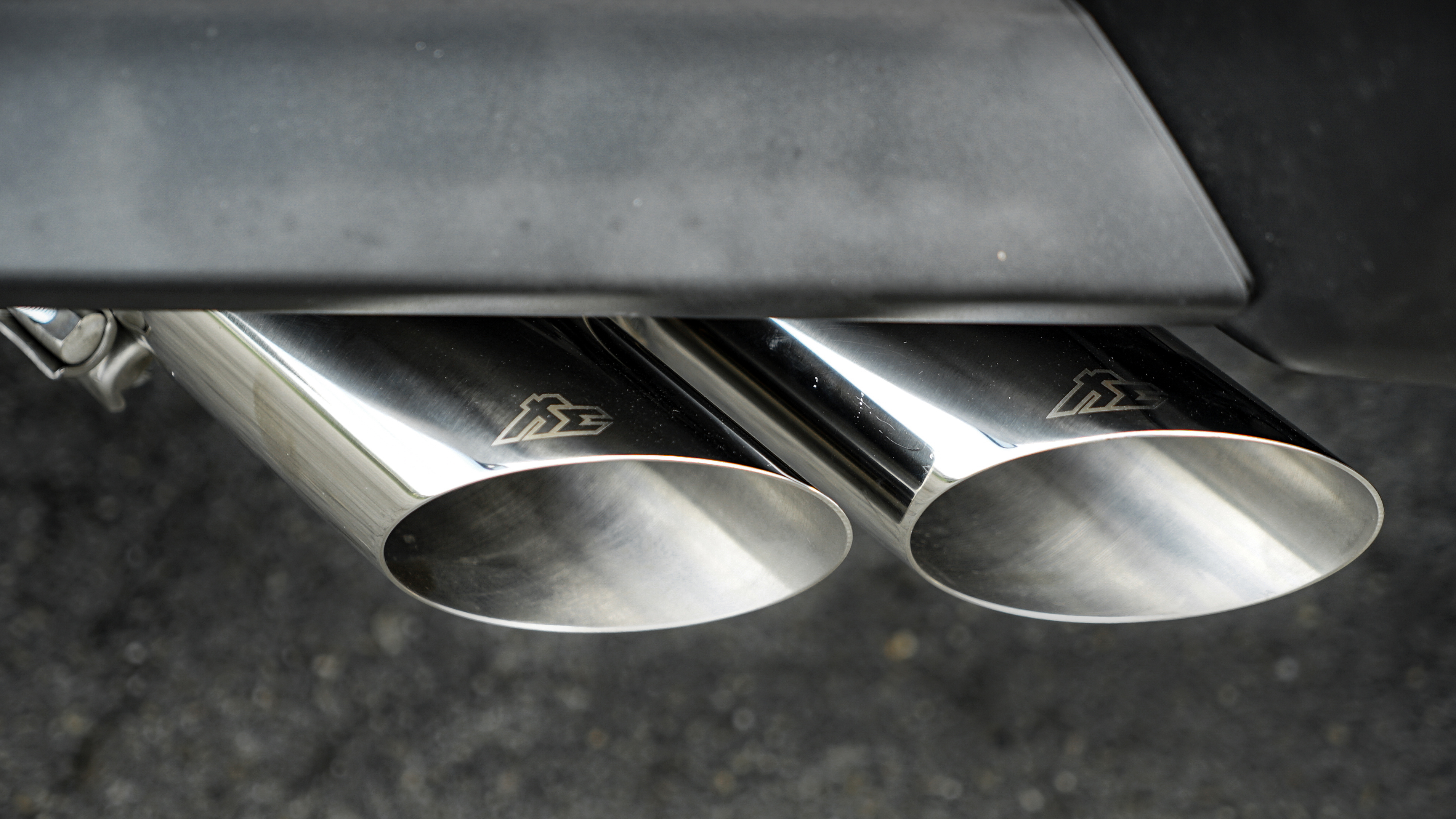 Side pipe exhaust deals