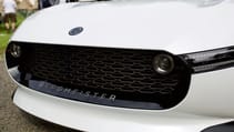 closeup_front_bm_adr630_villa.jpg