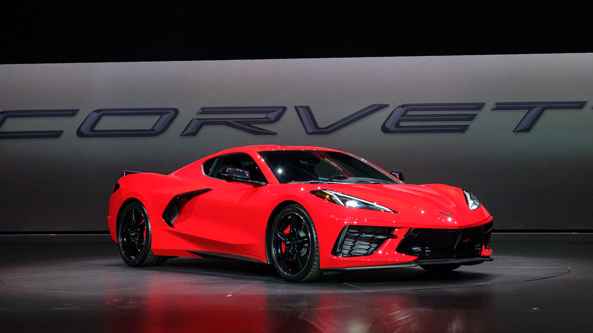 721189_2020corvettesingrayreveal005.jpg