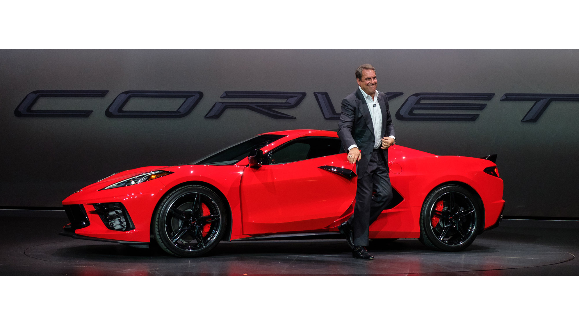 721193_2020corvettesingrayreveal006.jpg