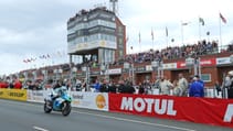 2019_isle_of_man_tt_senior_race_075.jpg