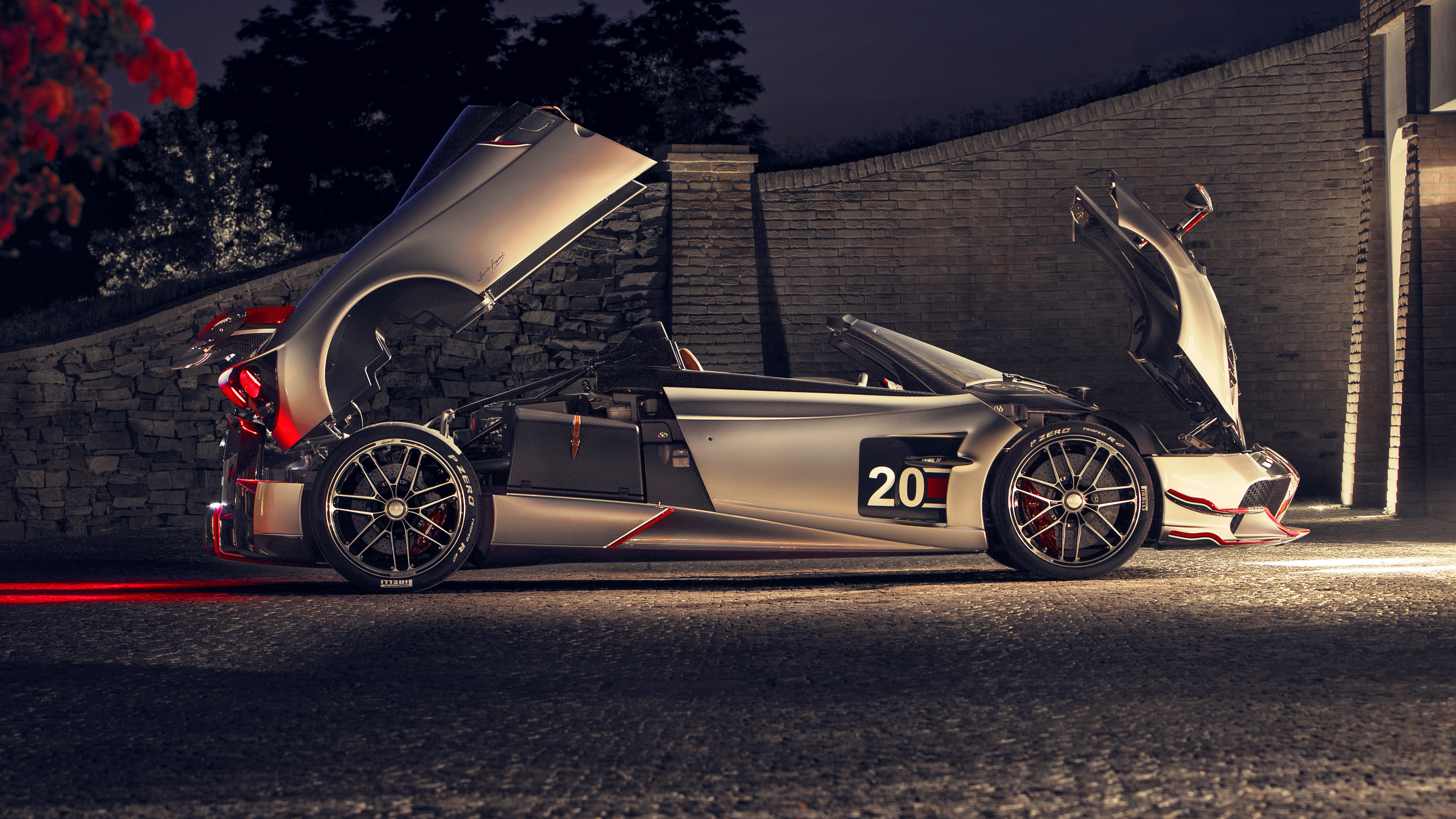 pagani_huayra_roadster_bc_2_night.jpg
