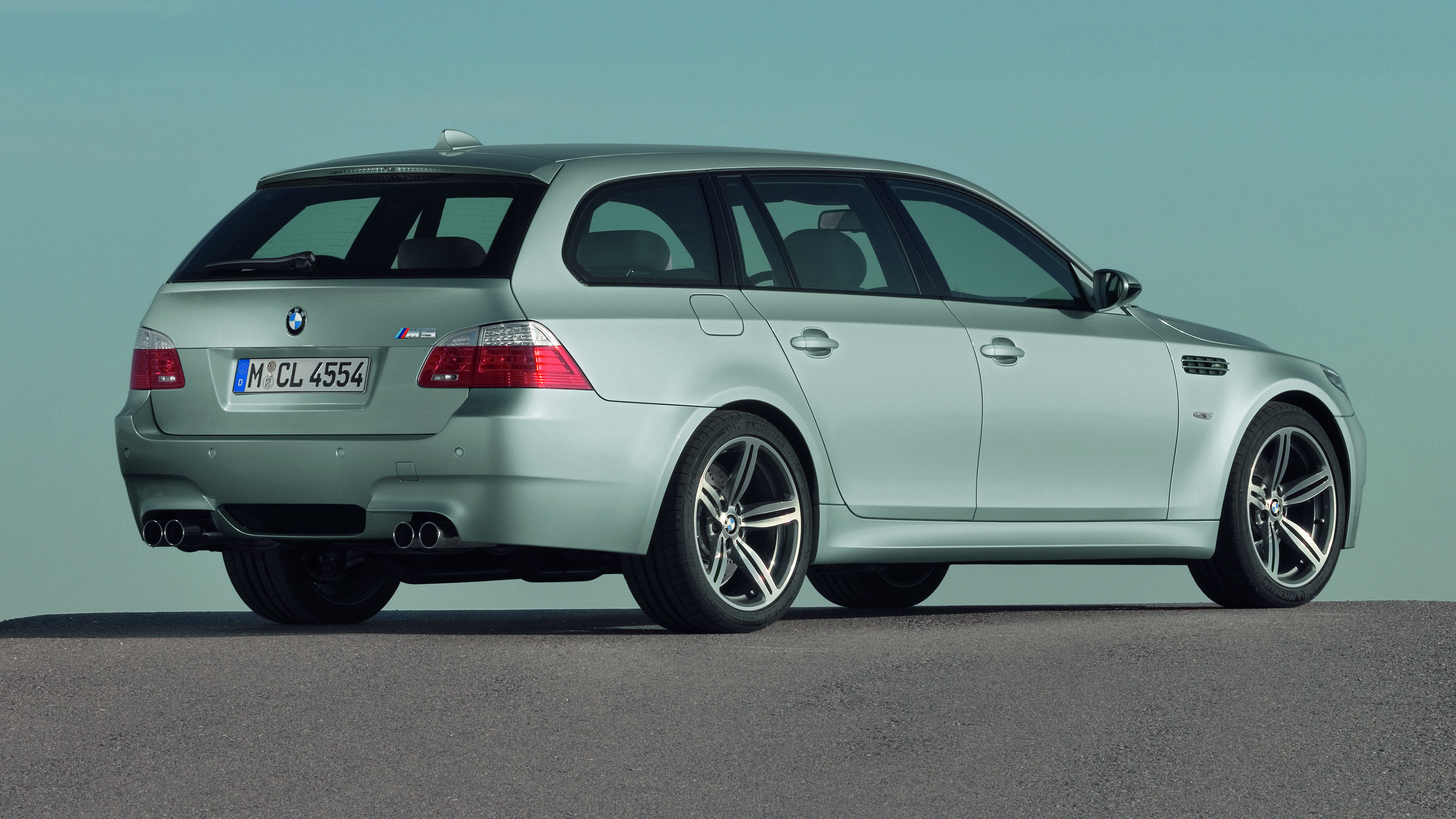 Bmw v10 deals