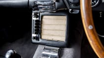 1965-aston-martin-db5-bond-car-_13.jpg