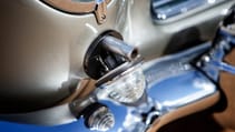 1965-aston-martin-db5-bond-car-_21.jpg