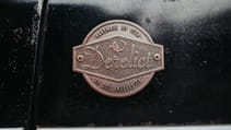 icon_hudson_derelict_badge_dtl_img_0841.jpg