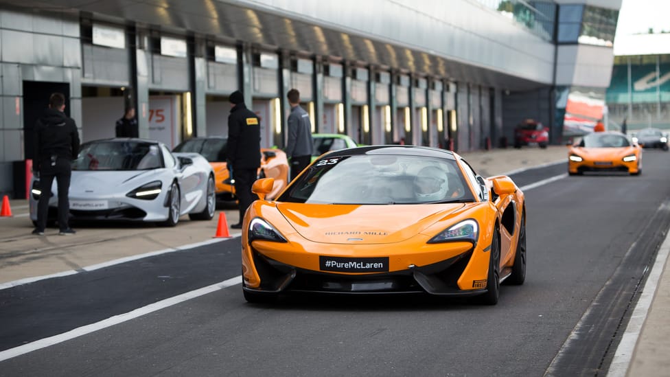 pure_mclaren_gt4_silverstone_1888.jpg