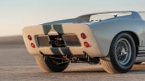 1965-ford-gt40-roadster-prototype-_19.jpg