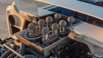 1965-ford-gt40-roadster-prototype-_26.jpg