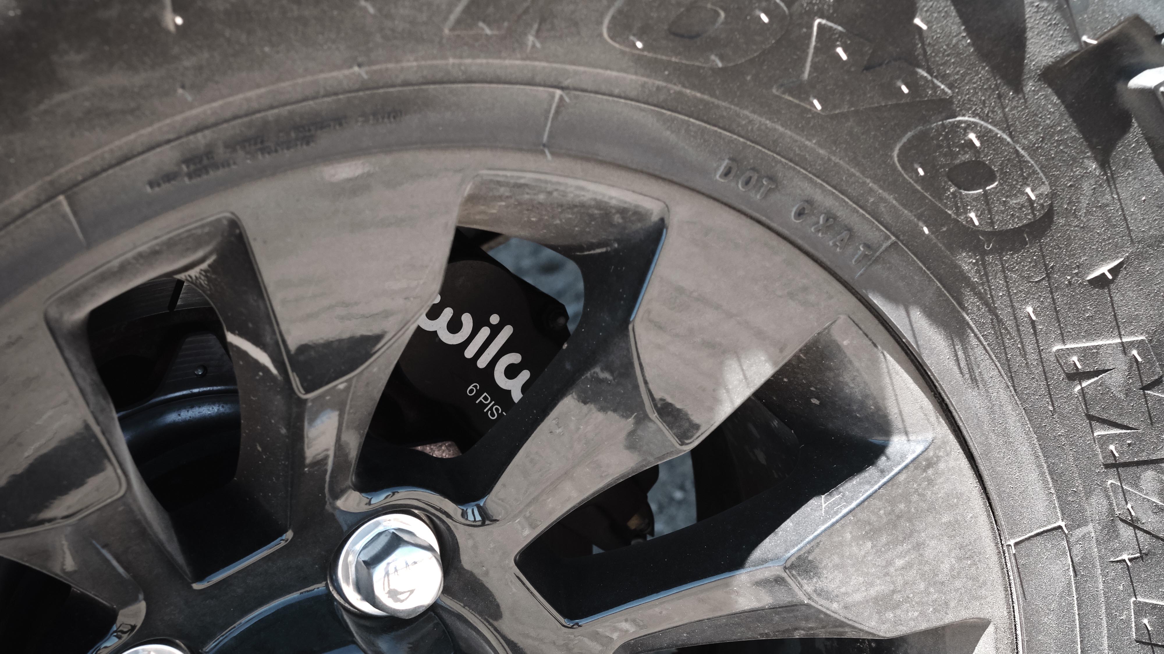himalaya-spectre-defender-wheel.jpg
