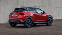 sep._3_-_6pm_cet_-_new_nissan_juke_unveil_dynamic_outdoor_-_13.jpg