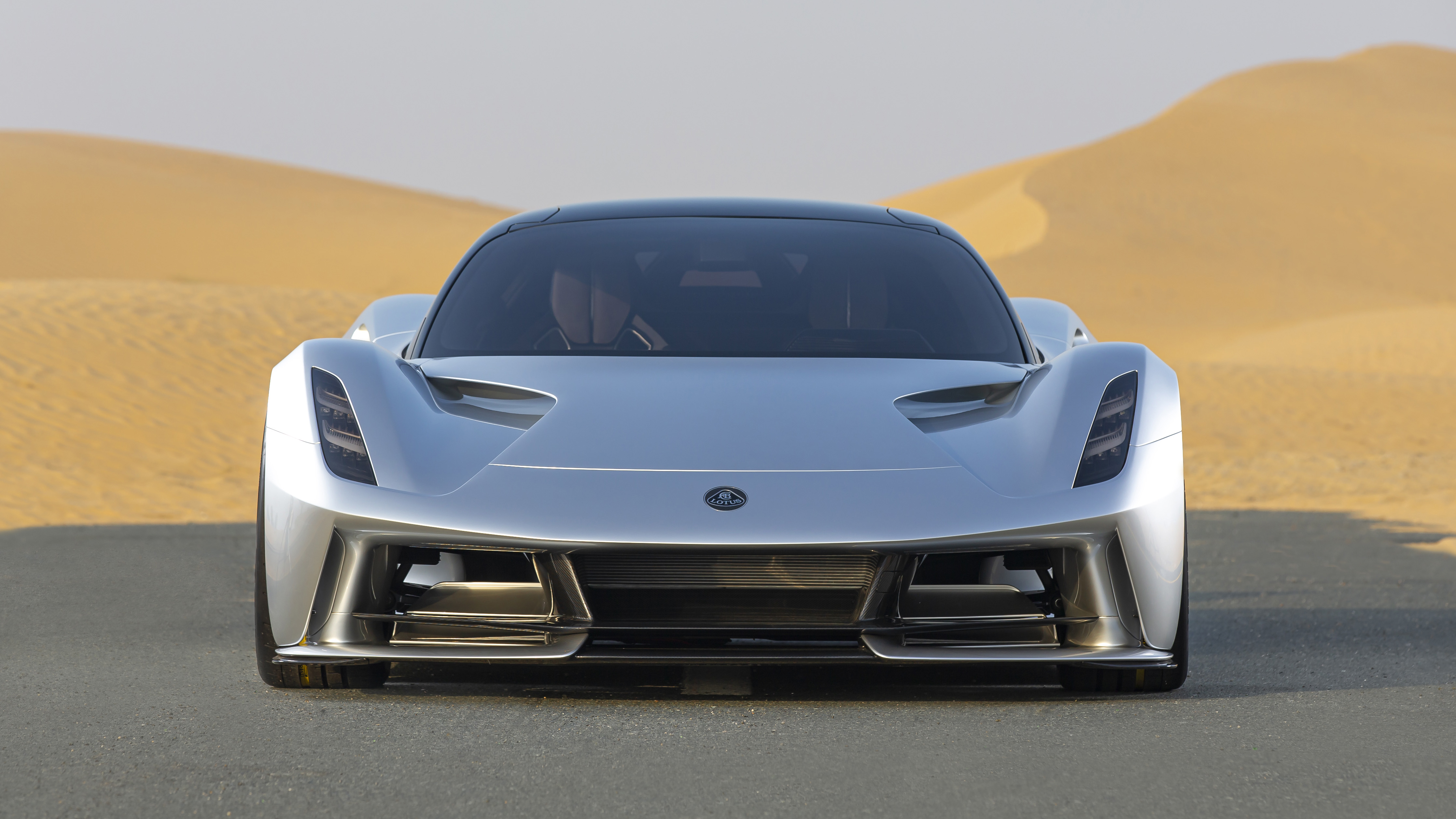 1796070_lotus_evija_uae_-_3.jpg