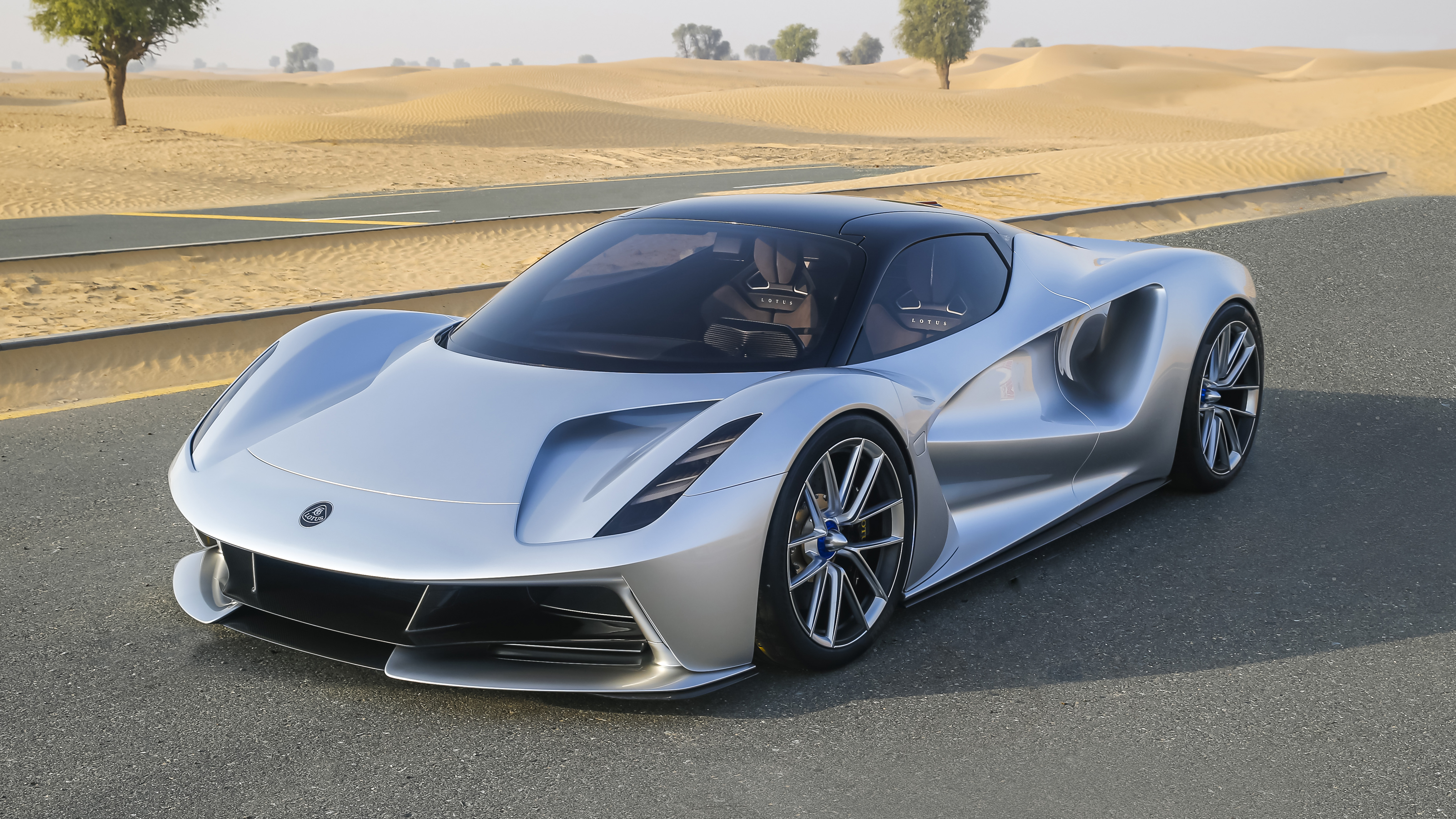 1796075_lotus_evija_uae_-_13.jpg