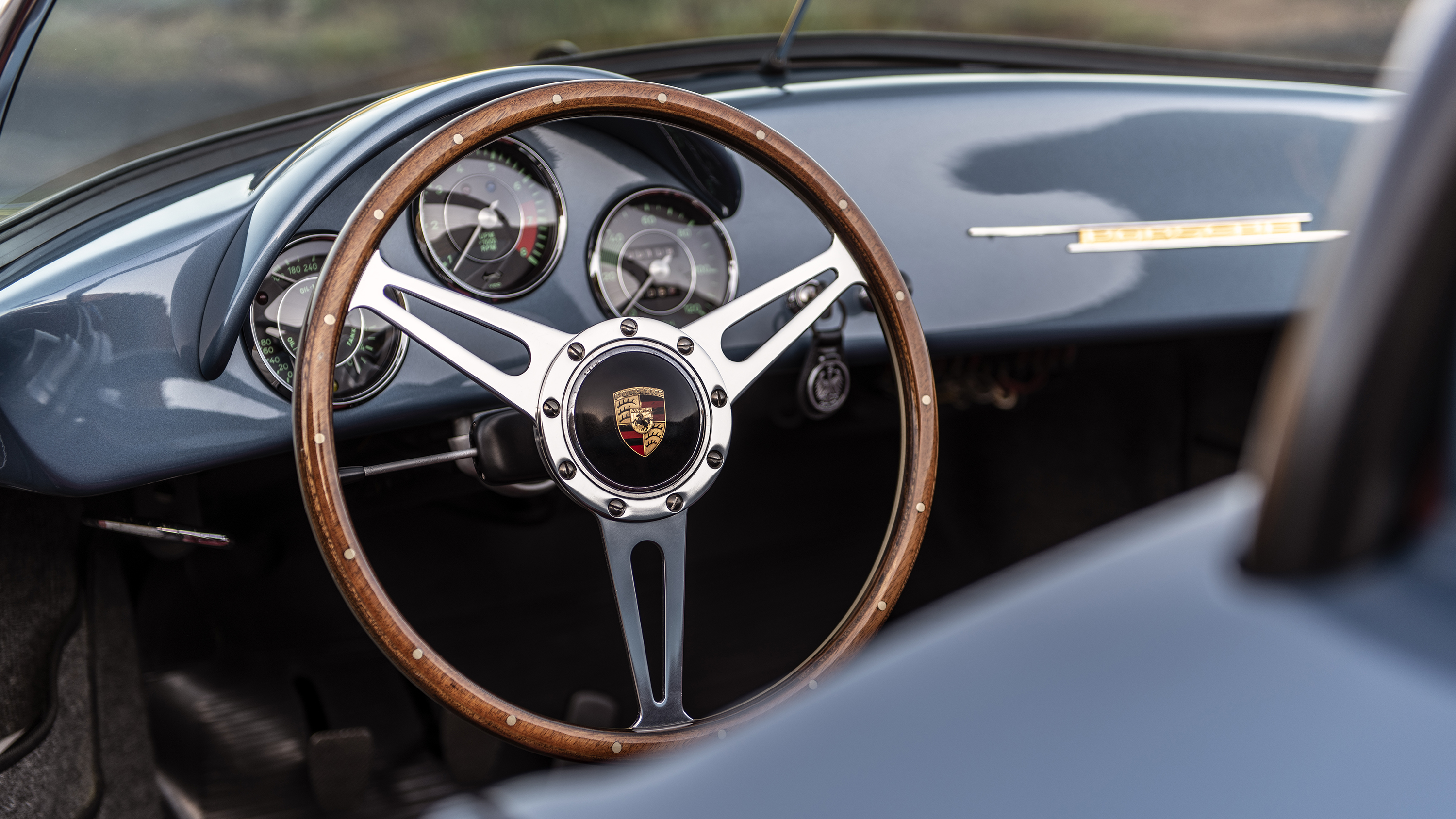 emory-transitional-speedster-steering-wheel-front-dashboard.jpg