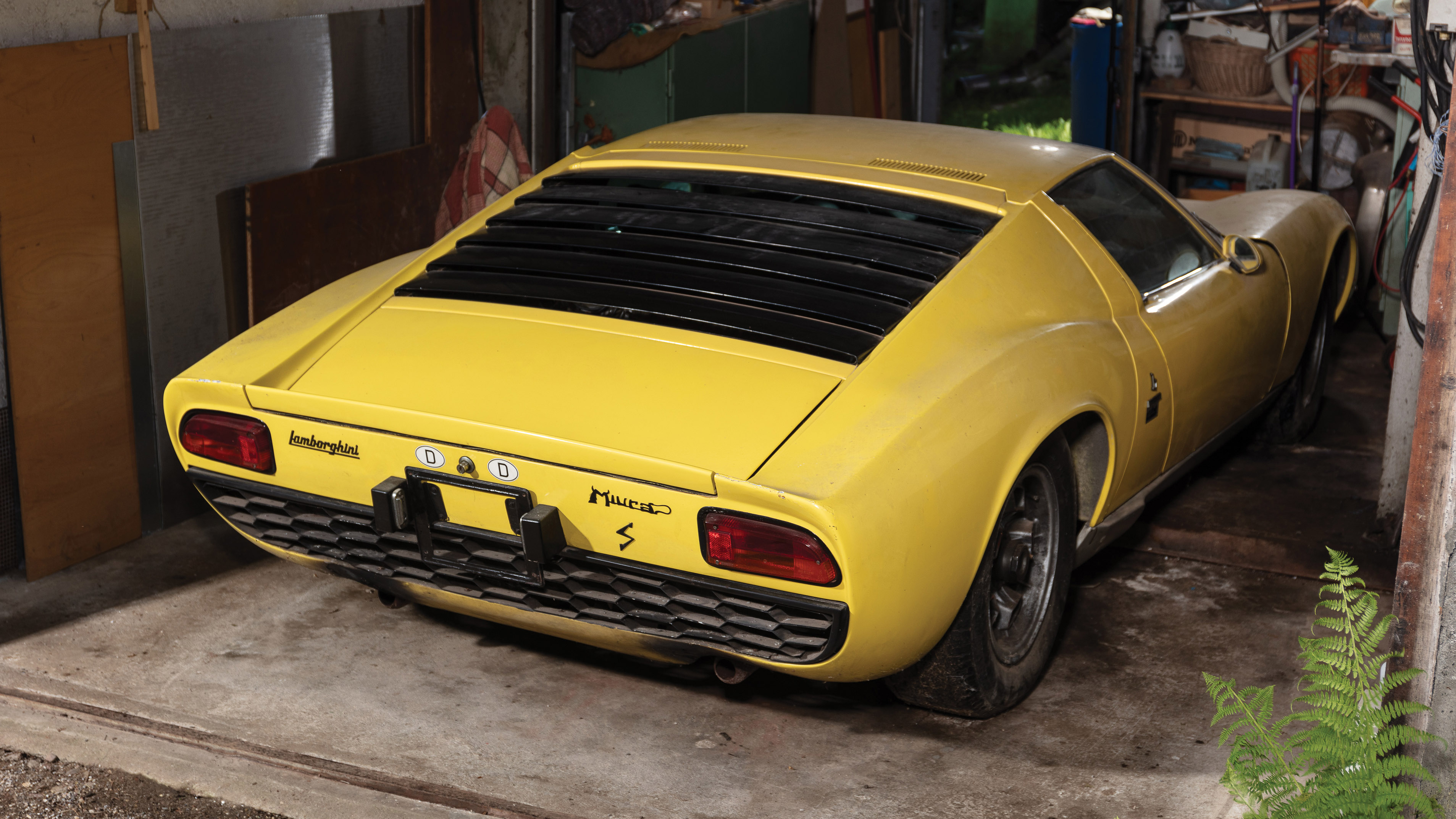 You must see this original, unrestored Lamborghini Miura S | Top Gear