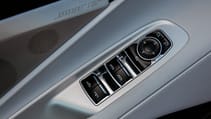 2020-chevrolet-corvette-stingray-convertible-015.jpg