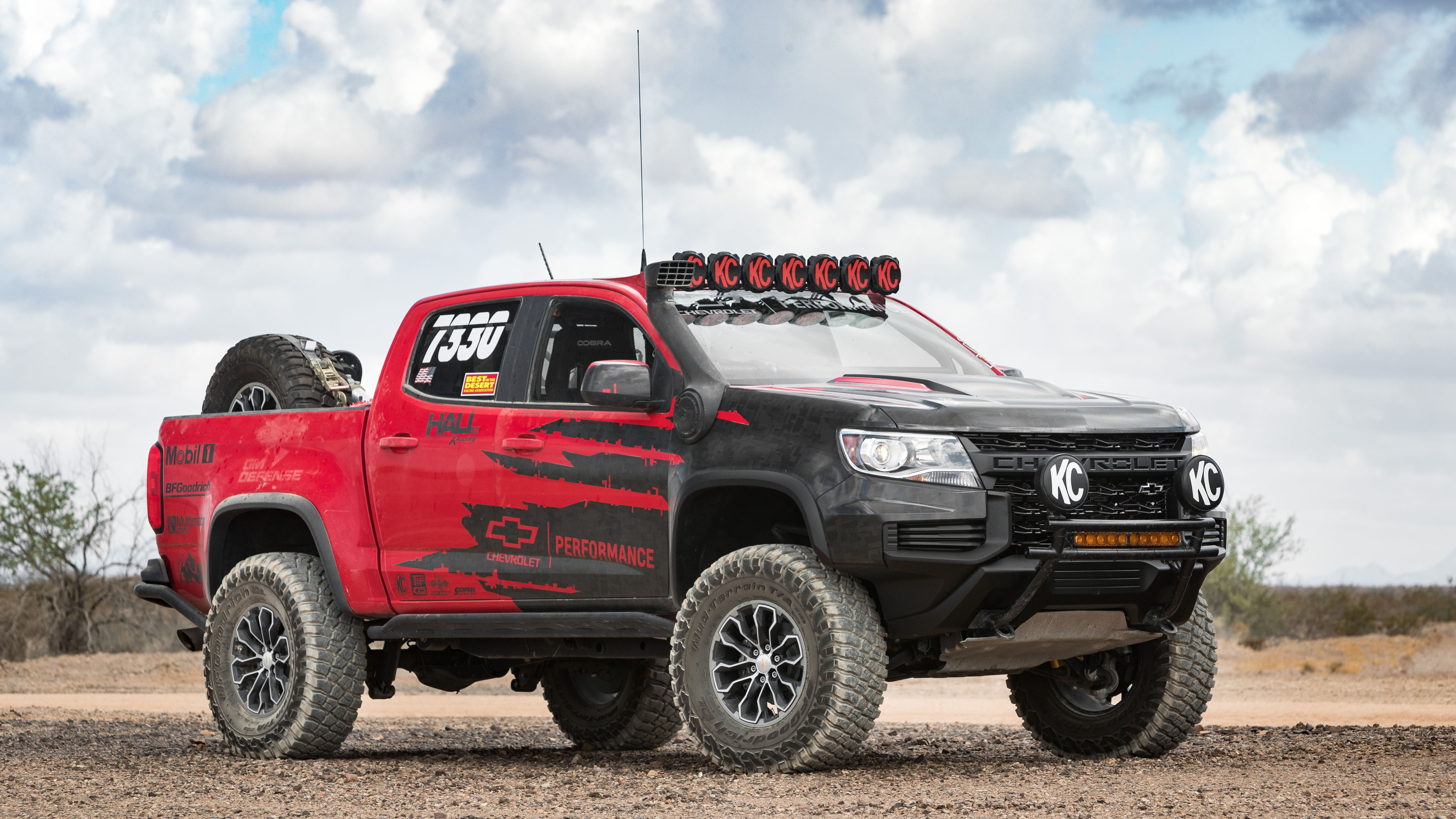2021-chevrolet-colorado-zr2-007.jpg