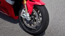 20ym_cbr1000rr-r_sp_usp_front-wheel_140.jpg