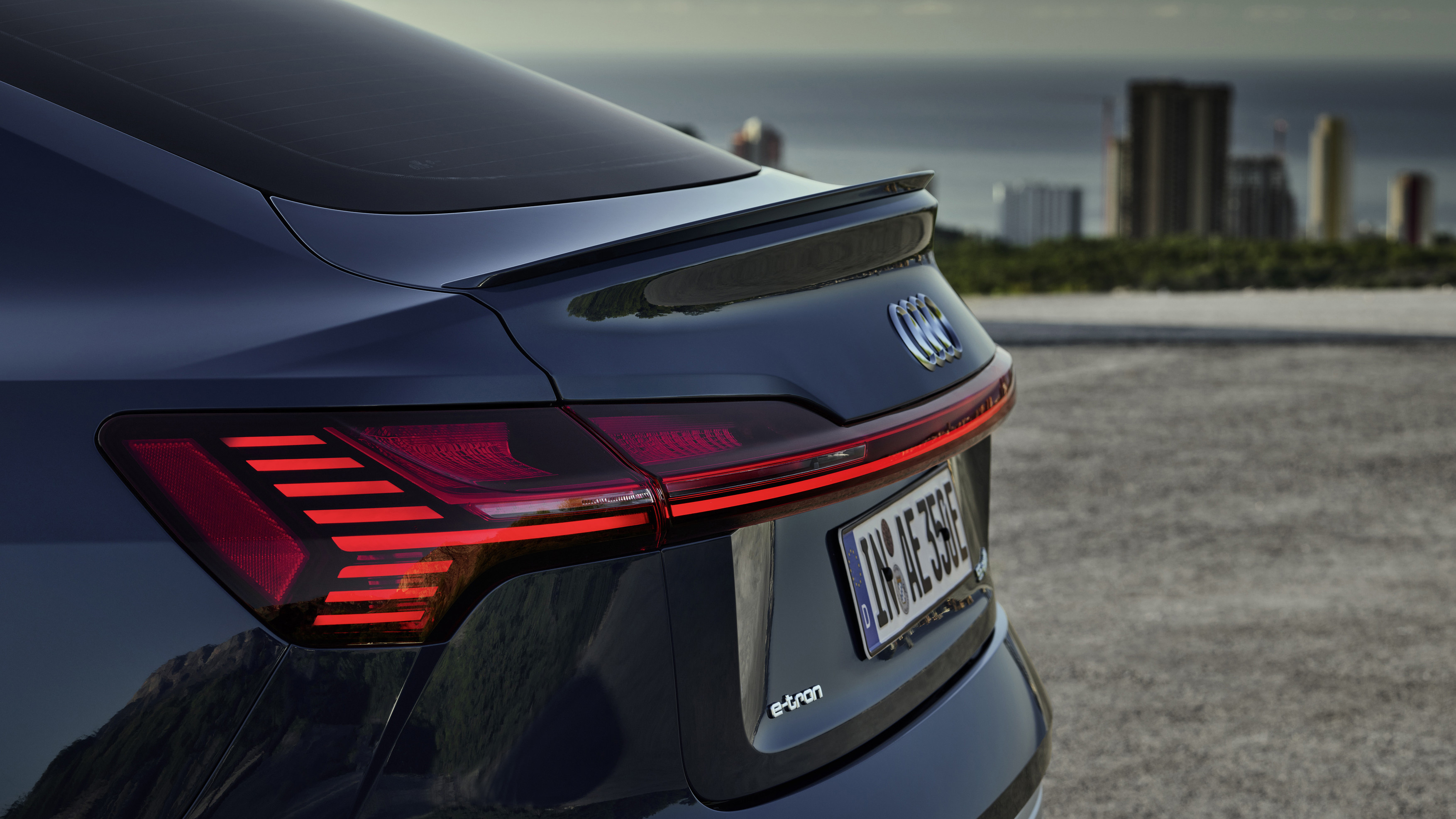 Audi e tron on sale lights