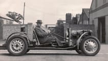 archive_hfs_morgan_at_pickersleigh_road_with_4-4_experimental_chassis_1945.jpg