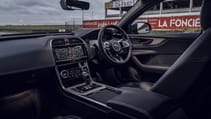 jag_xe_reims_20my_9811_hr.jpg